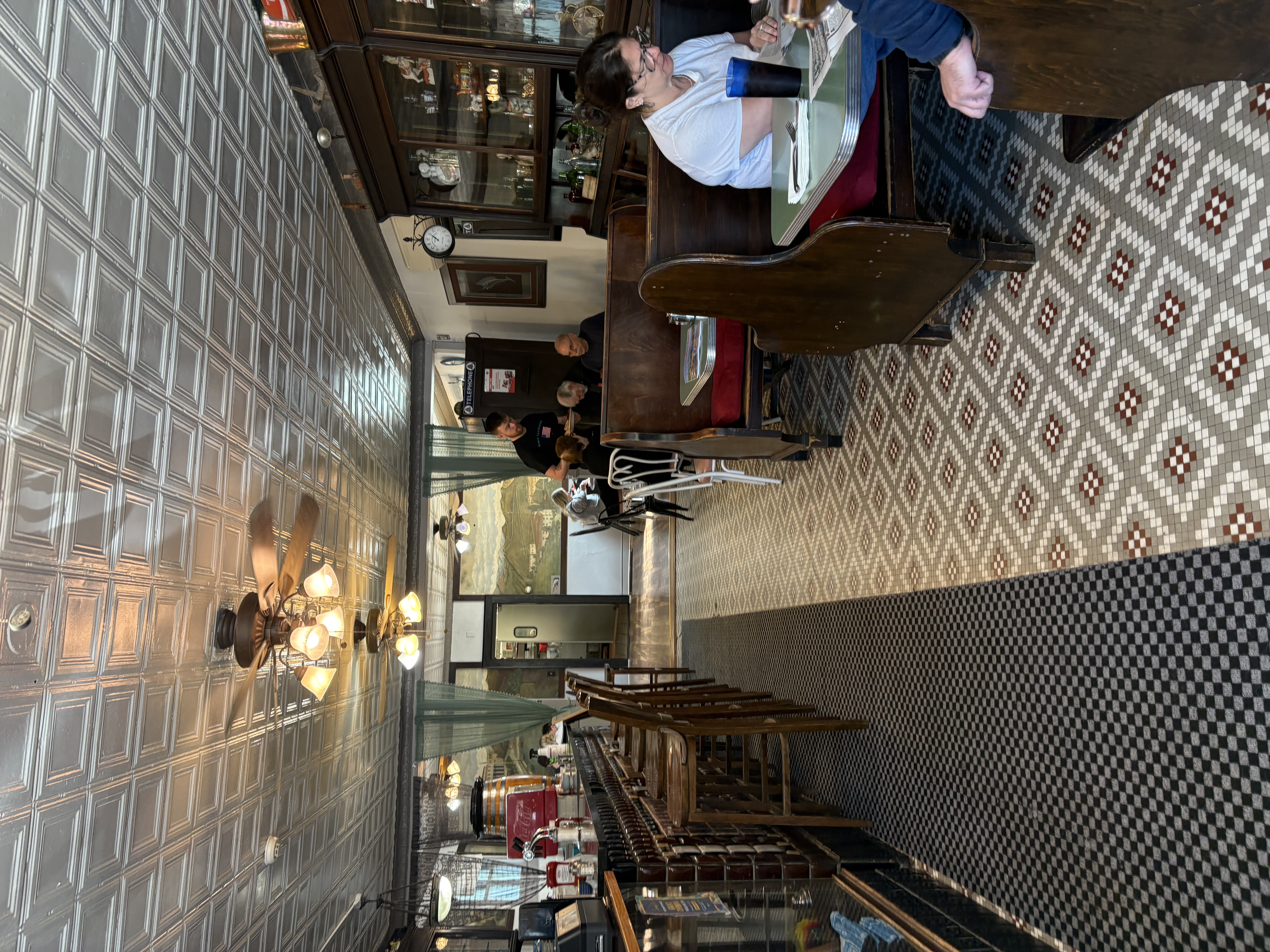 Eckart's Luncheonette